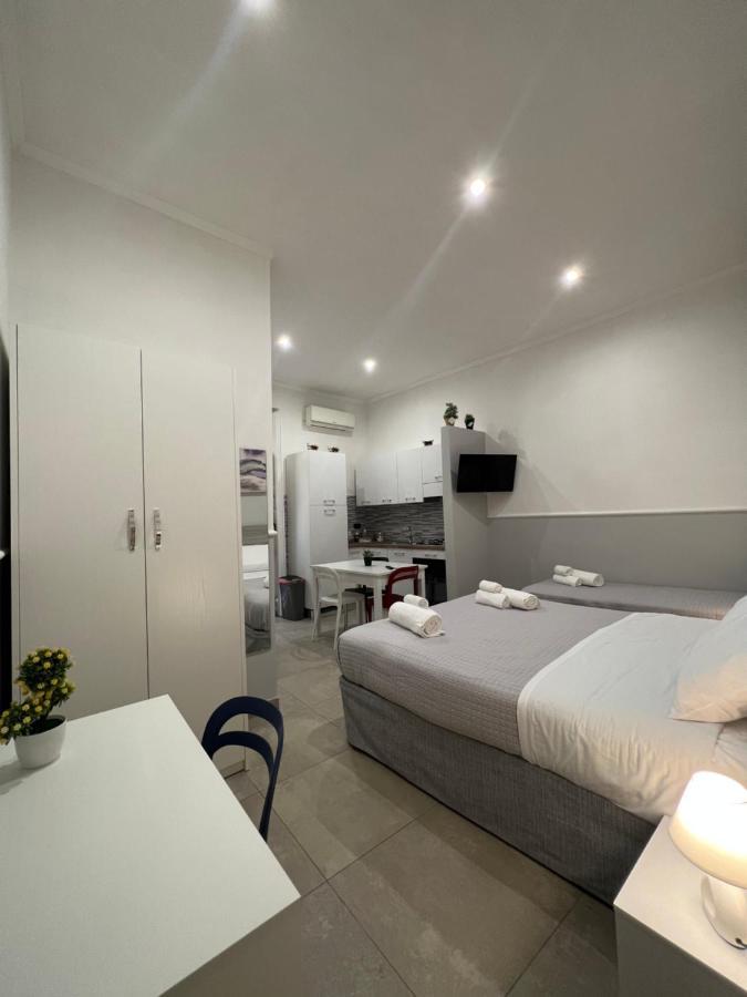 Silvana Appartamento Naples Exterior photo